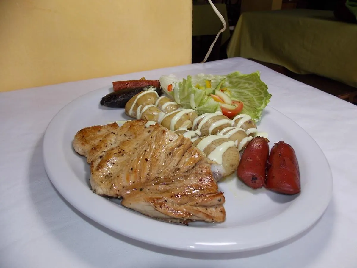 Nocleg ze śniadaniem Hosteria La Ponderosa Quito