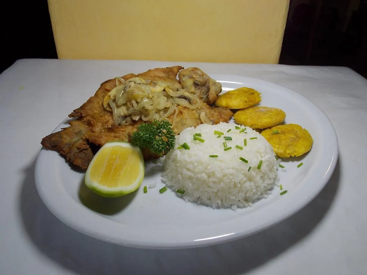 Hosteria La Ponderosa Quito